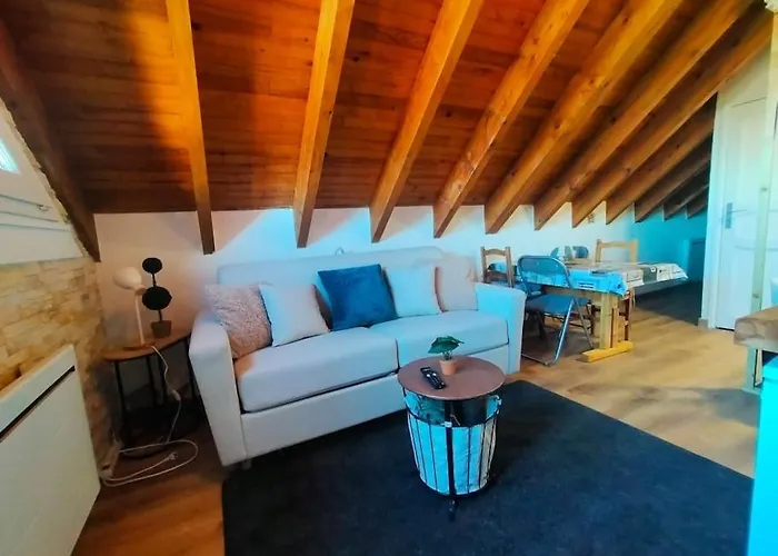 Le Nid Mansarde * Ustou