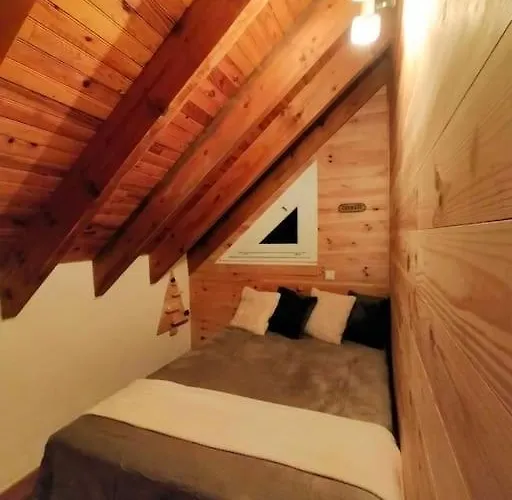 Le Nid Mansarde アパート *